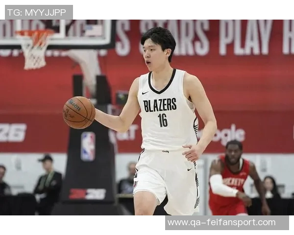 杨瀚森谈夏普和卡马拉：为兄弟们获得丰厚合同感到由衷高兴